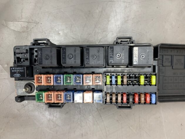 Used POSITIVE BATTERY FUSE BOX for Lincoln LS 2002-2006 XW4T-14A003-A, XW4T-14A003-A, 6W4T14A005KH, 4W4Z-14A003-AA, XW4Z-14A003-BA, XW4Z-14A003-A