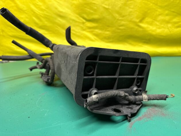 Used FUEL VAPOR CHARCOAL CANISTER for Lexus ES300 2001-2003 77740-06111, 77740-06110, 77740-33130, 77740-33131, 77740-331312EP