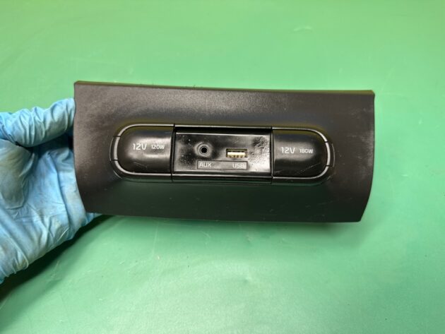 Used USB AUX Reader Switch for Kia Soul 2014-2016 84621-B2011CA