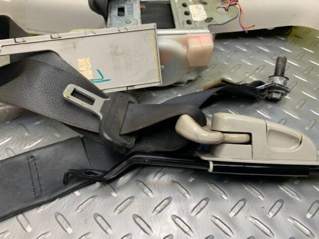Used Front driver left side seat belt retractor for Nissan Versa 2011-2014 868853AN9B, 769853an1