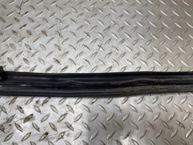 Used Door Seal Rubber Weather-strip On Body for Mercedes-Benz E-Class 350 2013-2014 2076860436, 2076920476