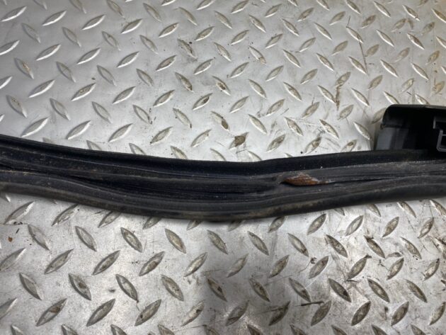 Used Door Seal Rubber Weather-strip On Body for Mercedes-Benz E-Class 350 2013-2014 2076860436, 2076920476