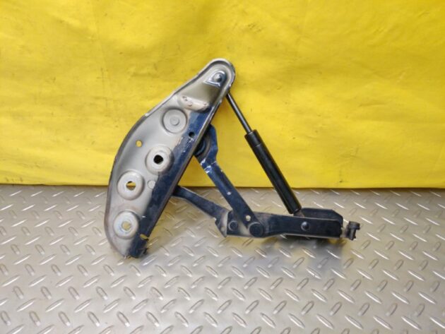 Used Driver Left Hood Hinge for Bentley CONTINENTAL FLYING SPUR 05-13 3W0 823 301 B