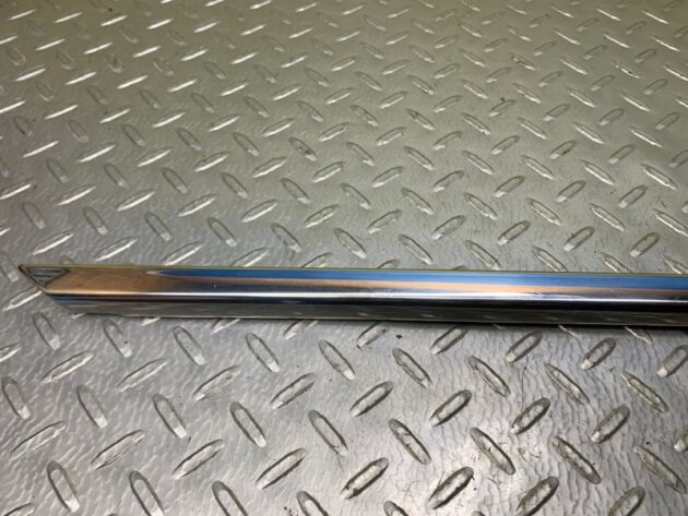 Used Front Right Lower Window Door Trim Chrome for Bentley CONTINENTAL FLYING SPUR 05-13 3W5 837 908 G