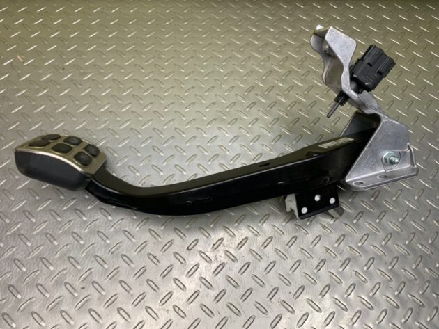 Used Brake Pedal for Bentley CONTINENTAL FLYING SPUR 05-13 3W1 723 139, 3W0 723 173 A