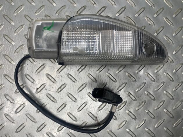 Used Reverse light Right for Bentley CONTINENTAL FLYING SPUR 05-13 3W0 941 072 A, 3W0 941 072