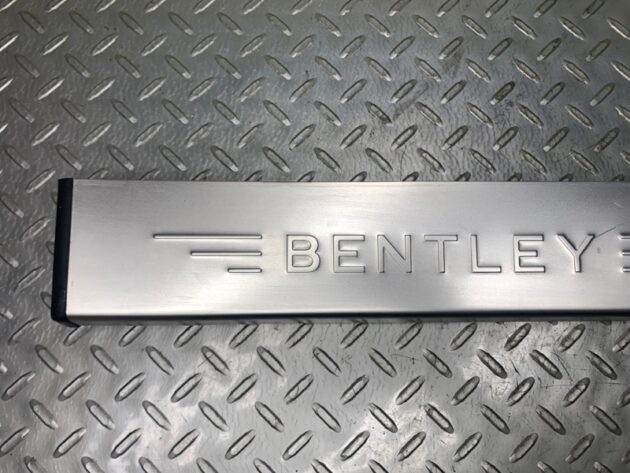 Used left rear sill trim for Bentley CONTINENTAL FLYING SPUR 05-13 3W5 853 539 B