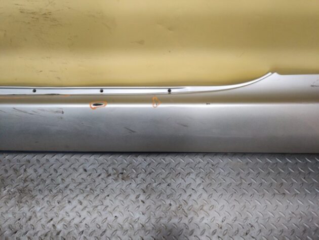 Used left side rocker panel trim for Lexus SC430 2001-2005 75852-24031-B0
