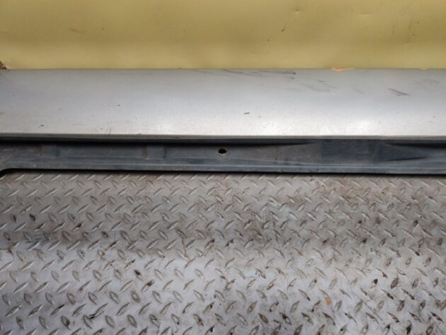 Used left side rocker panel trim for Lexus SC430 2001-2005 75852-24031-B0