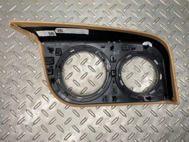 Used center console cup holder for Porsche Panamera 4 2016-2020 971863487C, 971-863-487-C-32X, 105646333C