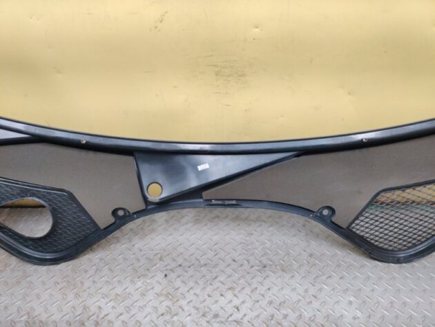 Used WINDSHIELD COWL VENT PANEL for Porsche Panamera 4 2016-2020 971819401, 971819401B
