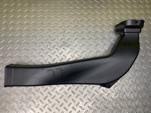 Used Center console air guide for Porsche Panamera 4 2016-2020 971820157, 971820157A