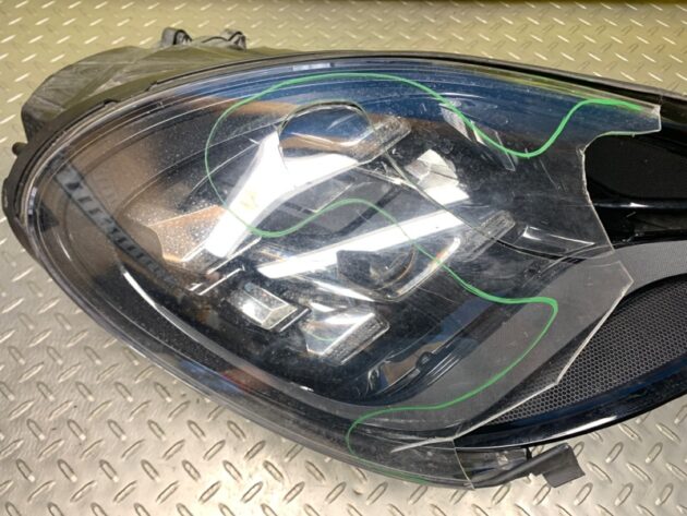 Used Right passenger side headlight right for Porsche Panamera 4 2016-2020 971941032, 971941032F