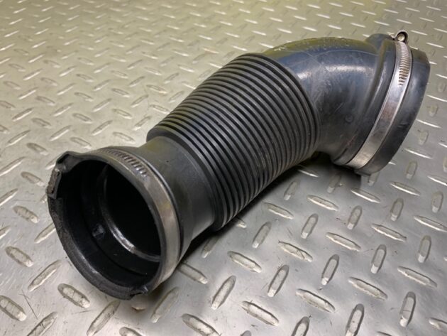 Used Air Cleaner Intake Tube for Audi A4 2013-2015 06H129629J