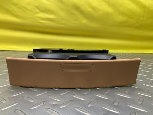 Used center console cup holder for Porsche Cayenne 7L5862532