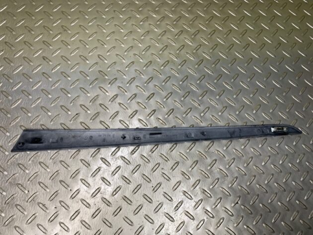 Used front right door trim for Porsche Cayenne 7L5867086