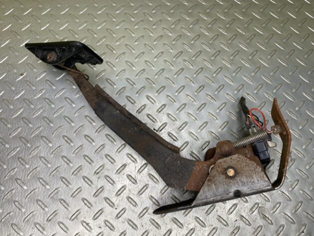 Used Accelerator pedal for Cadillac Escalade EXT 2001-2006 19370277, 15177923, 15767491