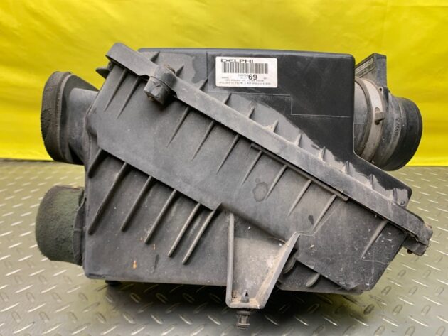 Used Air Cleaner Box for Cadillac Escalade EXT 2001-2006 15079969, 15908906, 15908907, 15908908, 25313346, 25313347, 25329188, 25340106, 25355074, 88894275, 88894276, 88894277, 25873812