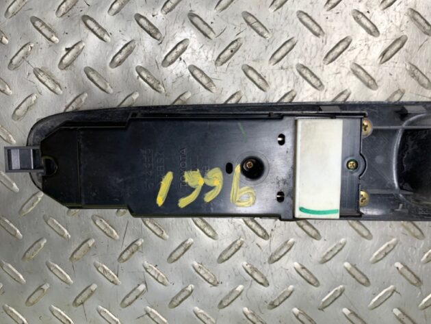 Used Front driver left window switch for Toyota Avalon 1999-2002 84040AC010