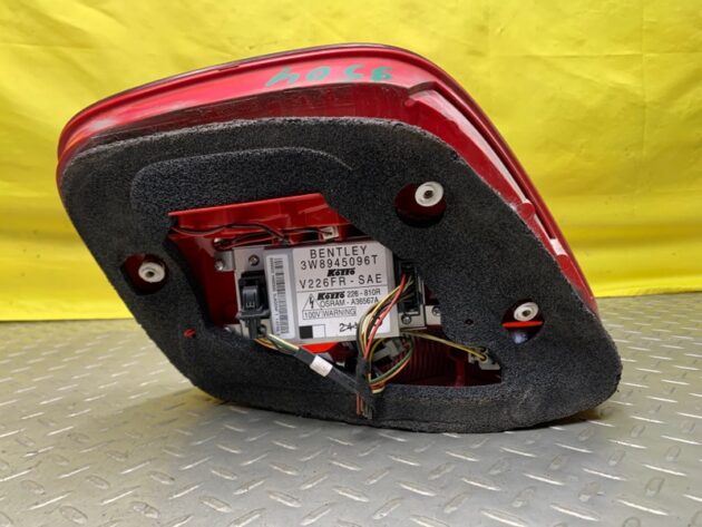 Used Passenger Right Outer Taillight for Bentley Continental GT 2005-2007 3W8945096T
