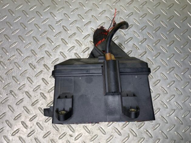 Used FUSE RELAY BOX for Bentley Continental GT 2005-2007 3D0937495A