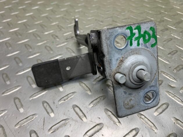 Used Hood Lock Latch Striker Safety Catch Hook for JAGUAR S-TYPE 1999-2002 XR845024