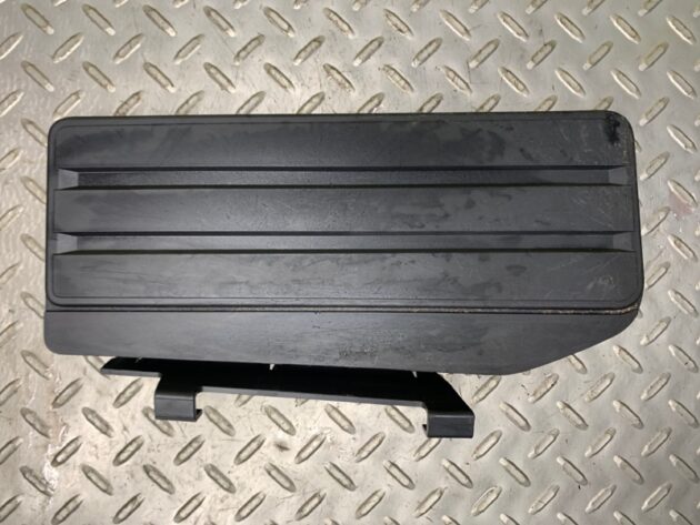 Used FOOT REST PEDAL DEAD PLATE for Porsche Panamera 4 2016-2020 971-864-777-00-1E0