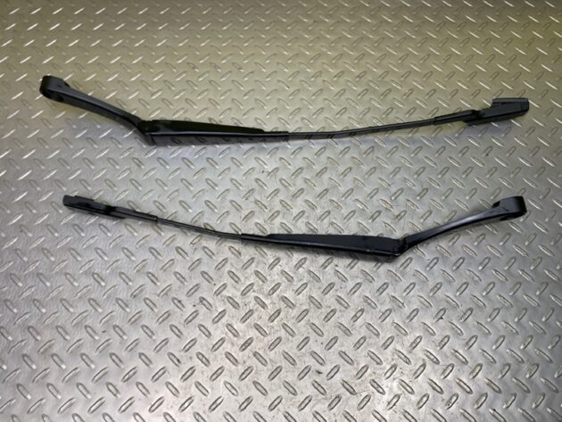 Used Left Right Windshield Wiper Arm Set for Ford ECOSPORT 2018-2022 GN1Z-17527-A, GN1Z-17526-B