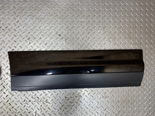 Used rear right door molding for Porsche Cayenne 95855979000