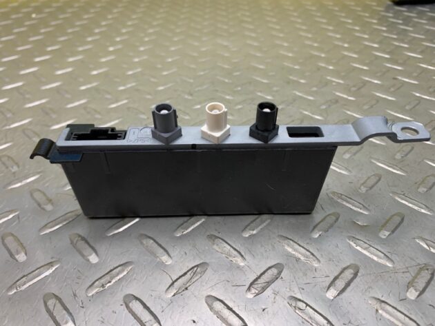 Used Antenna Amplifier/Module for Porsche Cayenne 7P5035225N
