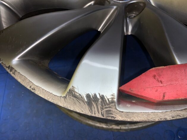 Used Alloy Wheel Rim for Lincoln MKS 2013-2014 DA5Z 1007-C