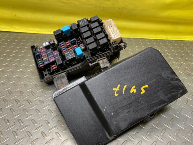 03 04 05 Mazda 6 Fusebox Fuse Relay Box OEM GK2H66760E