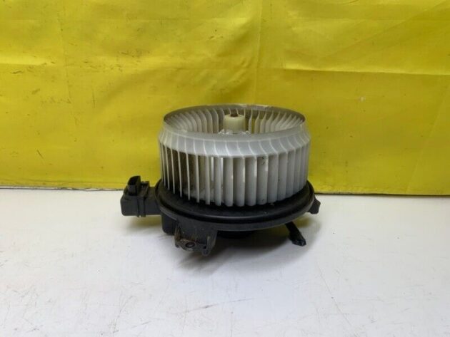 10 11 12 13 14 15 16 Dodge Journey A/C Heater Blower Motor Fan OEM 68038189AA