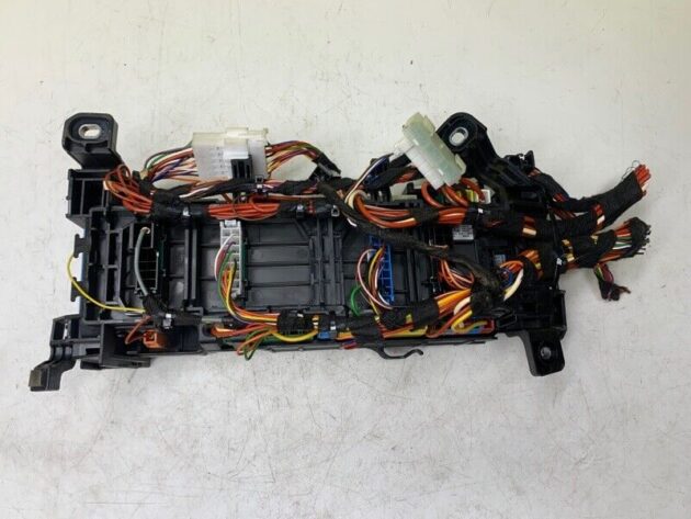 2017-2018 18 17 INFINITI QX30 Rear Engine Fuse Box 2.0L OEM