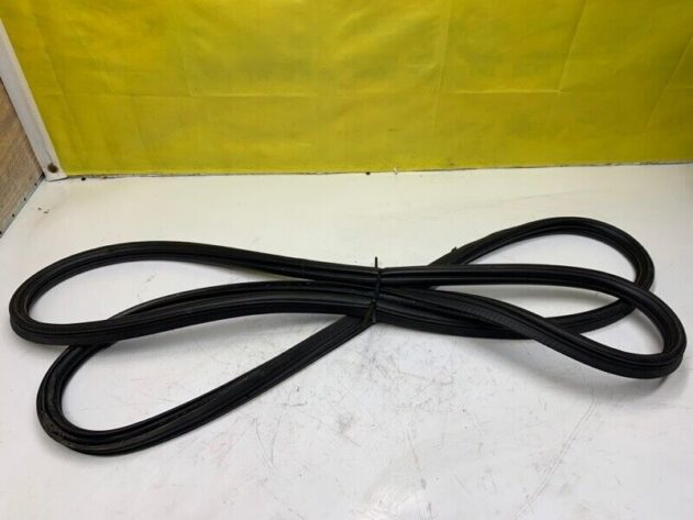 16 17 18 19 BMW X6m F16 Rear Tailgate Door Seal Weather Strip On Body OEM