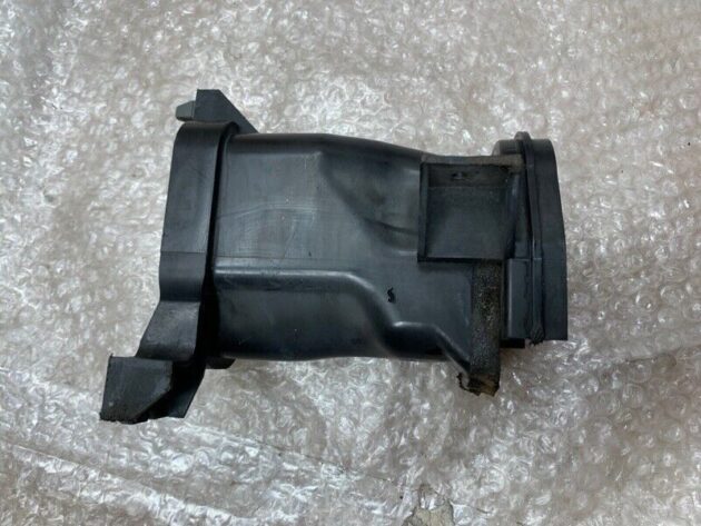 06 07 08 09 10 Infiniti G35 G37 Right Air Intake Tube Duct Pipe OEM