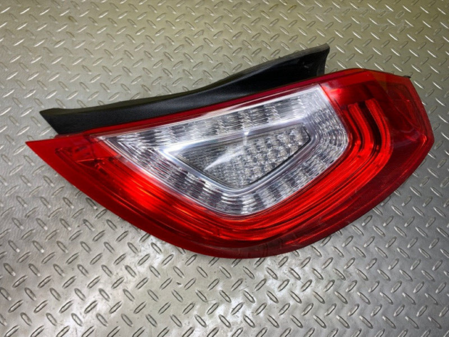 13 14 16 Lincoln MKS Rear Passenger Right Taillight Tail Lamp OEM DA5Z13404D