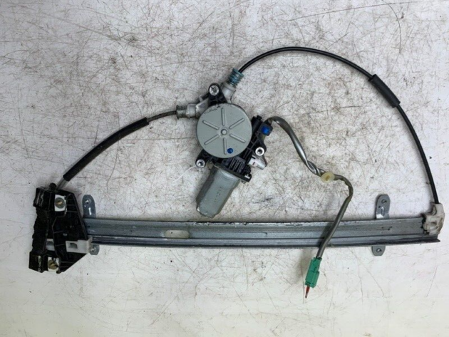 02 03 04 05 06 Honda Cr-V Front Passenger Door Power Window Motor Regulator  OEM