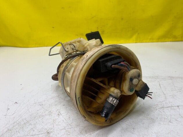 03 04 05 06 07 08 09 Mercedes-Benz W211 Secondary Fuel Level Pump Unit OEM