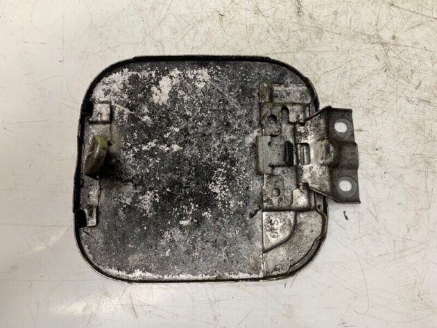 1997 1998 1999 2000 2001 Honda CR-V Gas Fuel Filler Door Lid OEM