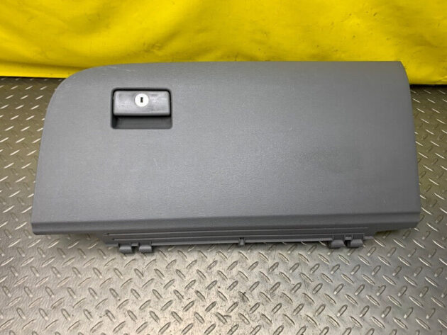 11 12 13 14 15 Toyota Sienna Glove Box Glovebox OEM 55552-08020