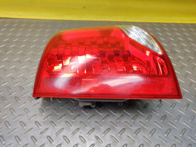 09 10 11 12 13 Kia Sorento Rear Left Driver Side Outer Tail Light OEM 924011U000