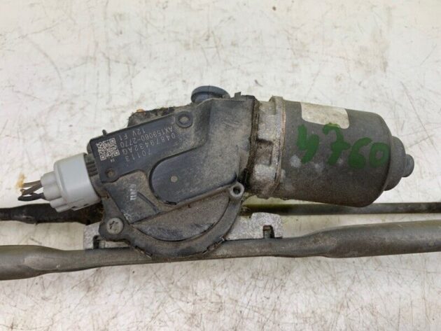 11 12 13 14 Jeep Patriot Windshield Wiper Motor W/ Regulator OEM 4879432AH