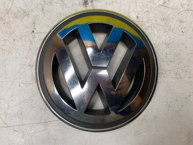 06 07 08 09 10 11 Volkswagen Jetta Front Grille Emblem  Chrome  OEM