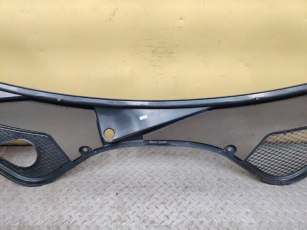 16 17 18 19 20 21 Porsche Panamera Windshield cowl vent panel OEM