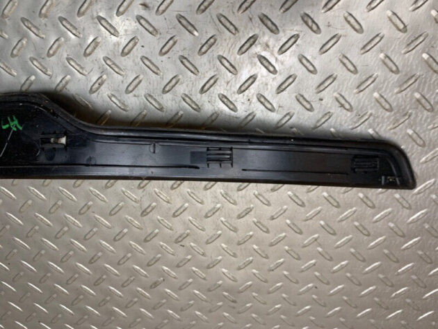 04 05 06 07 08 09 10 11 12 BMW 3 E90 E91 Rear door scuff plate left OEM