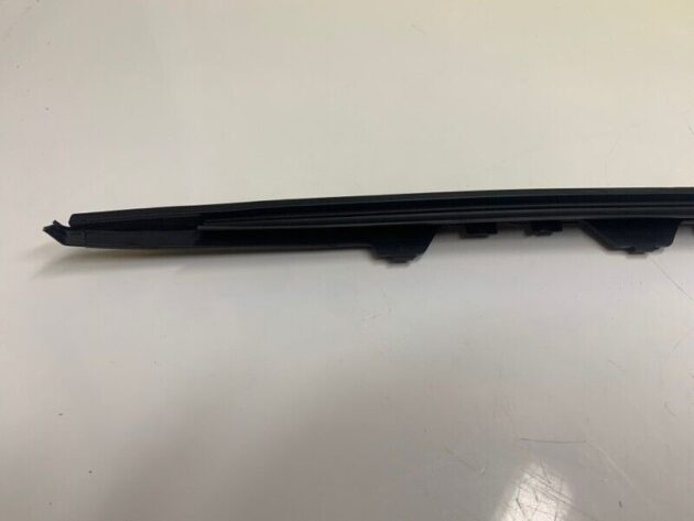 15 16 17 18 BMW X6 X6M F16 Windshield-Side Molding Passenger Right Side OEM