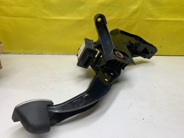 15 16 17 18 19 Volkswagen Golf Stop Brake Pedal Bracket OEM 5QM721058F