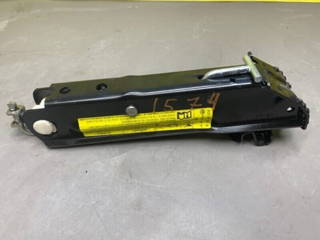 13 14 15 16 17 Volkswagen Passat CC Wheel Tire Jack Assembly OEM