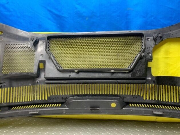 05 06 Bentley Continental Flying Spur Windshield Cowl Vent Panel OEM 3W8819415F